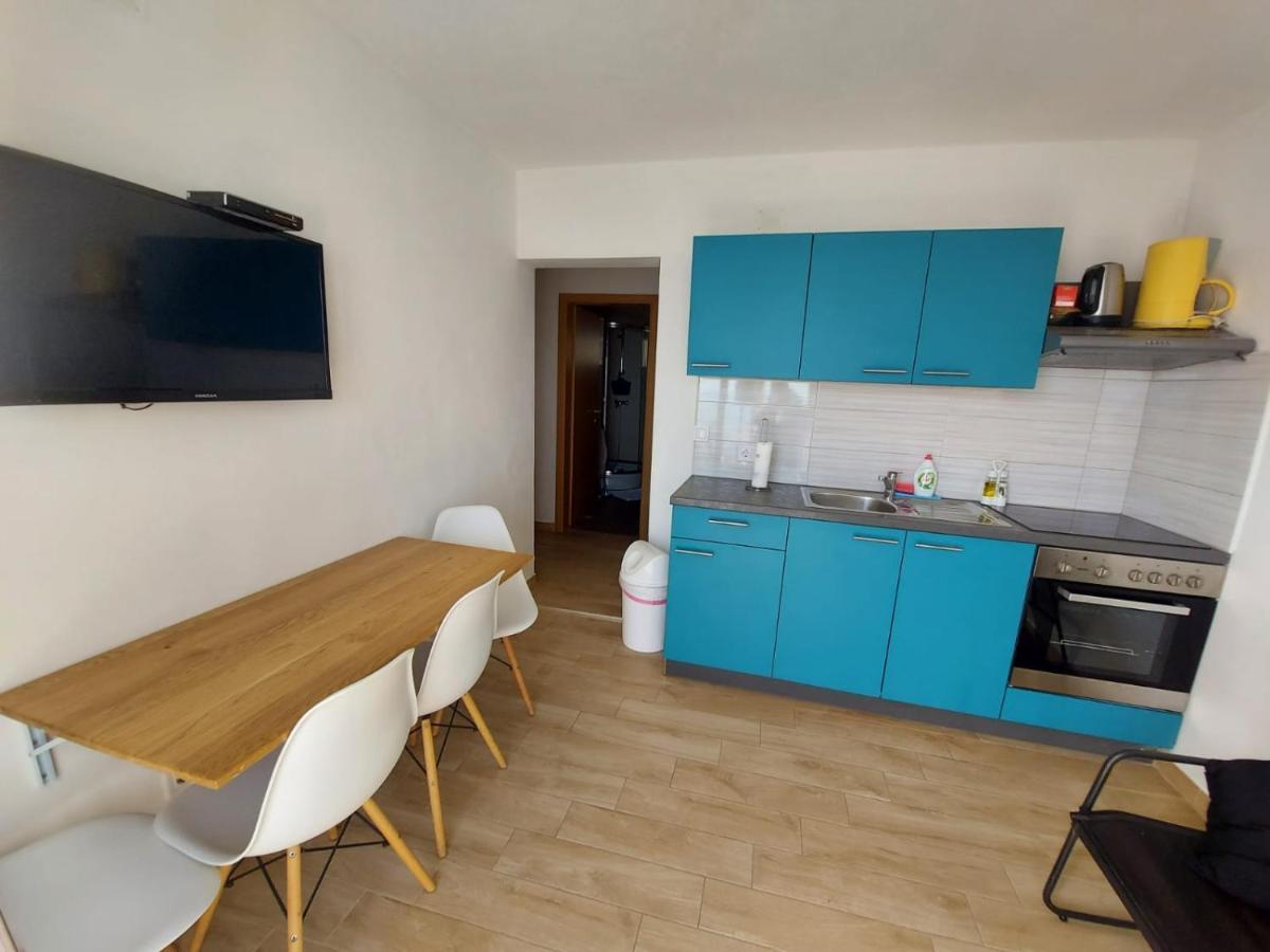 Frane Apartment Zavalatica Kültér fotó