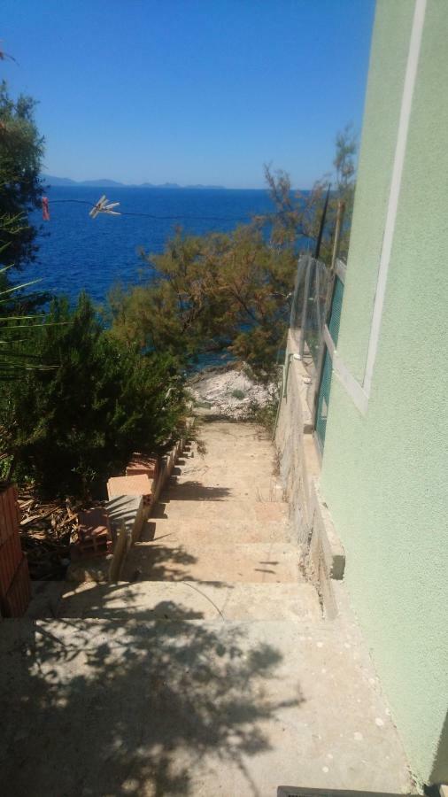 Frane Apartment Zavalatica Kültér fotó